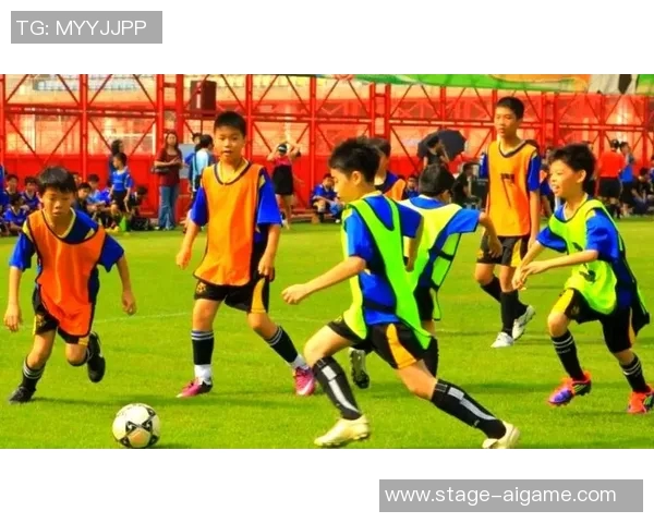 探寻足球历史上的传奇人物与他们的执教智慧与成就