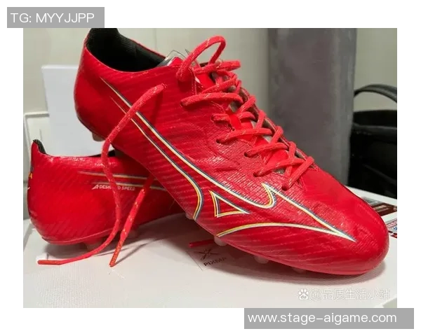 足球鞋补钉技巧揭秘如何延长运动鞋的使用寿命与性能提升